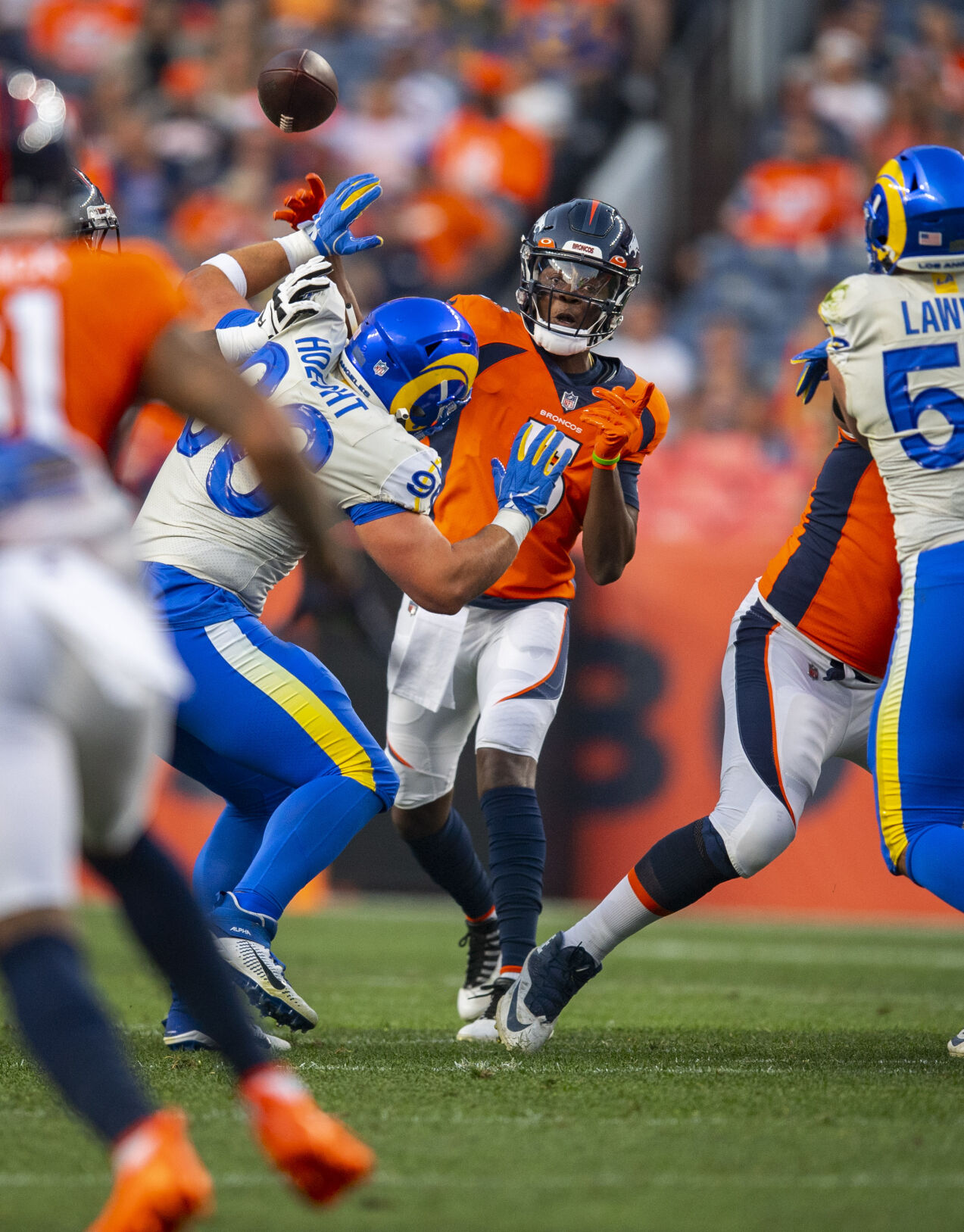 08_28_21 broncos rams02451.jpg
